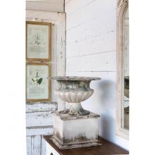 Park Hill ECM80651 - Manor Urn And Pedestal